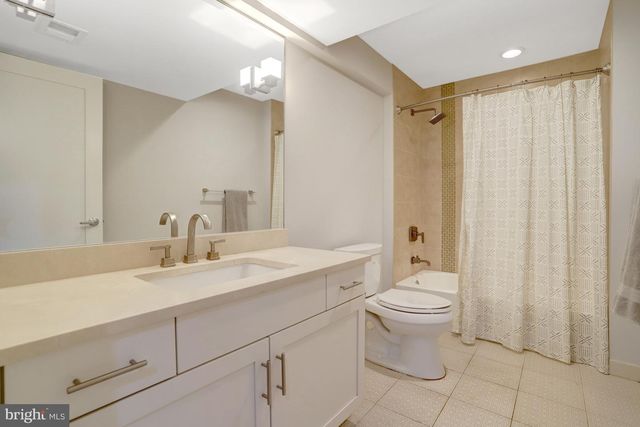 4715 38TH ST N, Arlington, VA 22207