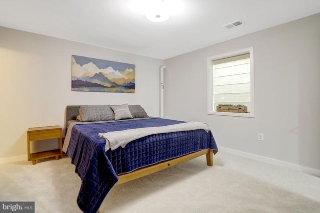 4715 38TH ST N, Arlington, VA 22207