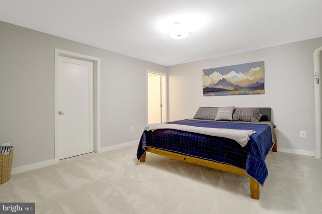 4715 38TH ST N, Arlington, VA 22207