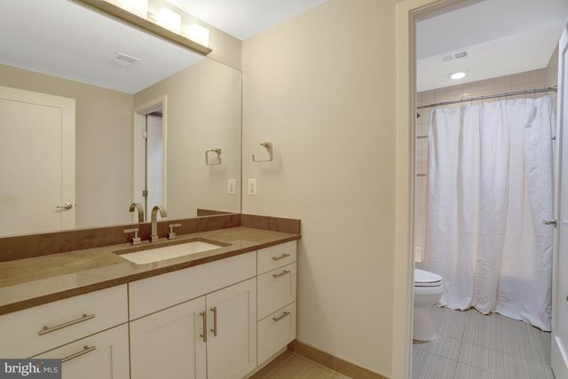 4715 38TH ST N, Arlington, VA 22207