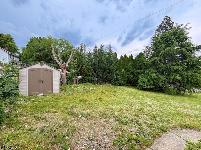 121 Henderson St, Phillipsburg Town, NJ 08865