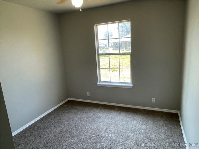 11610 N 191st East Place, Collinsville, OK 74021