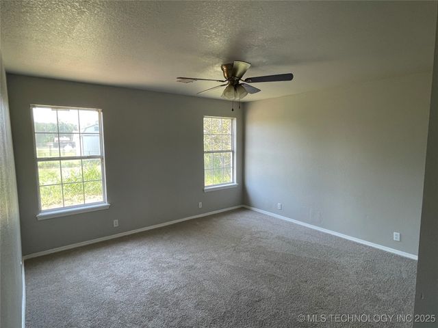 11610 N 191st East Place, Collinsville, OK 74021