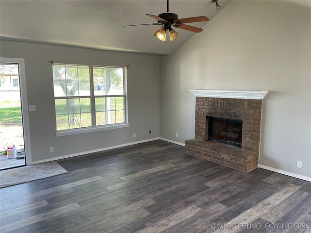 11610 N 191st East Place, Collinsville, OK 74021