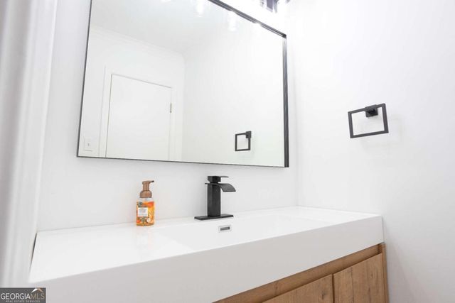 3232 Abbeywood Drive, Decatur, GA 30034