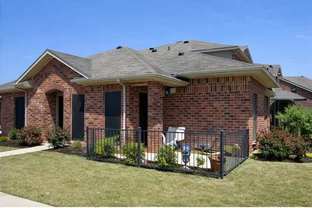 575 S Virginia Hills Drive 106, Mckinney, TX 75072