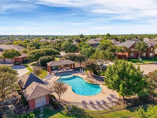 575 S Virginia Hills Drive 106, Mckinney, TX 75072