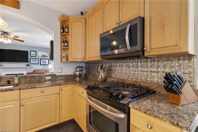 3872 River Oak CIR, Virginia Beach, VA 23456
