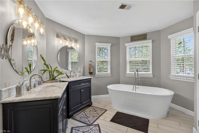 3872 River Oak CIR, Virginia Beach, VA 23456