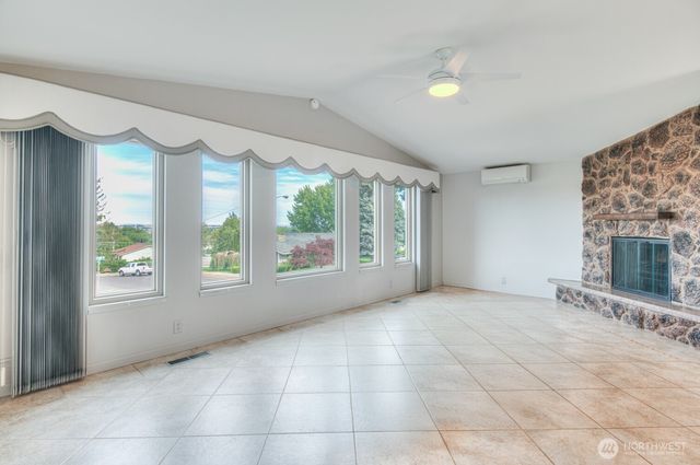 1103 S Skyline Drive, Moses Lake, WA 98837