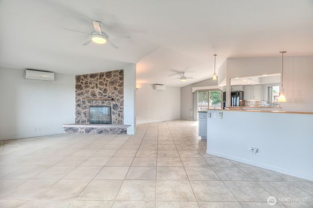 1103 S Skyline Drive, Moses Lake, WA 98837