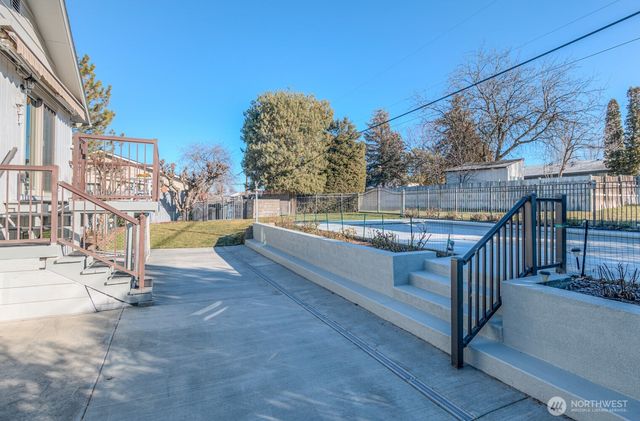 1103 S Skyline Drive, Moses Lake, WA 98837
