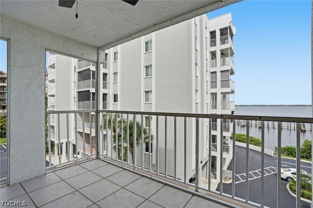 2885 Palm Beach BLVD 301, Fort Myers, FL 33916