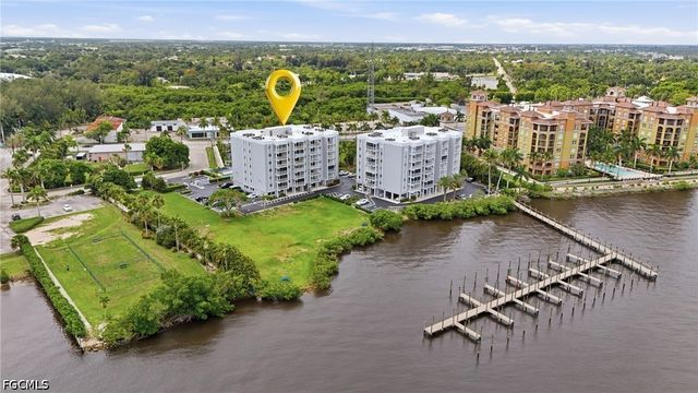2885 Palm Beach BLVD 301, Fort Myers, FL 33916