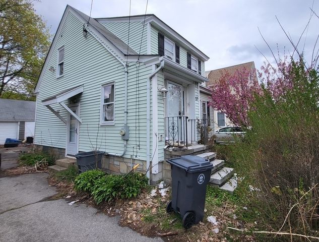 57 Ashland Ave, Methuen, MA 01844