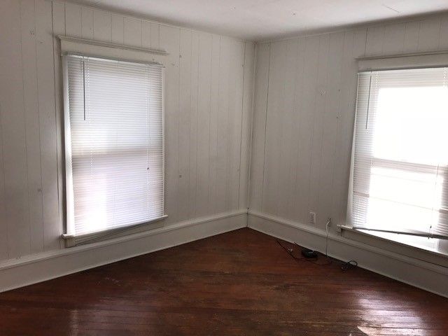 905 E Burlington Street, Iowa City, IA 52240