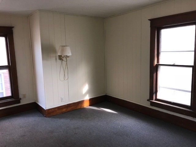 905 E Burlington Street, Iowa City, IA 52240