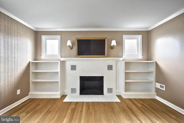 215 N STEPHEN PL, Hanover, PA 17331