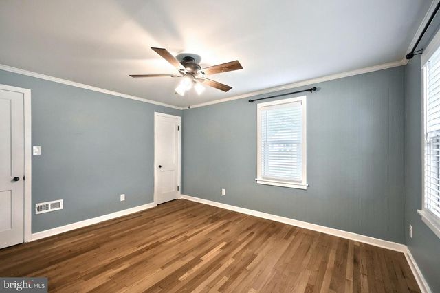 215 N STEPHEN PL, Hanover, PA 17331
