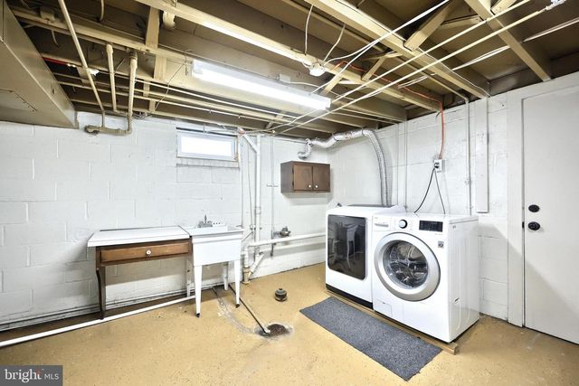 215 N STEPHEN PL, Hanover, PA 17331