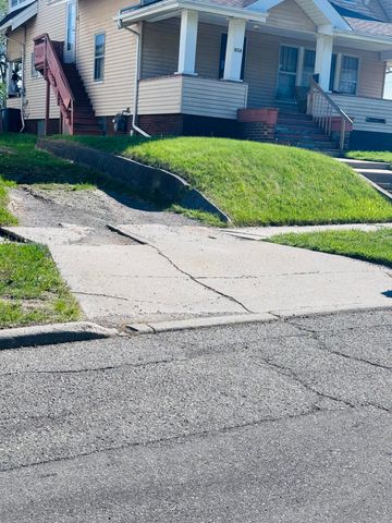 604 Page Street, Flint, MI 48503
