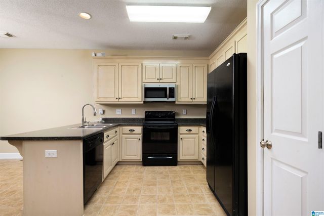 12605 MILL CREEK DRIVE, Northport, AL 35473