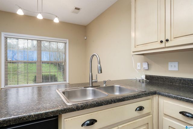 12605 MILL CREEK DRIVE, Northport, AL 35473