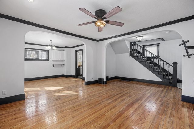 722 7th Street N, Fargo, ND 58102