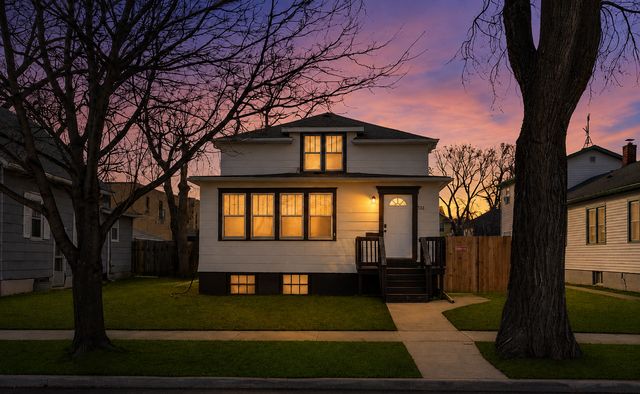 722 7th Street N, Fargo, ND 58102