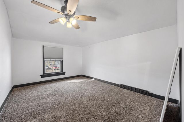 722 7th Street N, Fargo, ND 58102