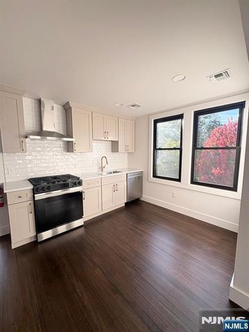 235 Elmwood Avenue 3, Maplewood, NJ 07040