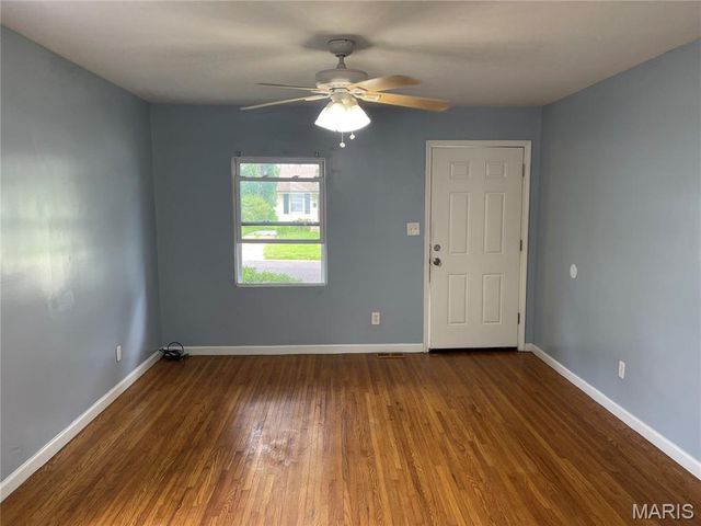 334 Lancashire Road, St Louis, MO 63137