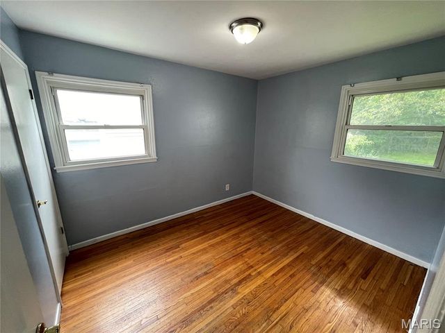 334 Lancashire Road, St Louis, MO 63137