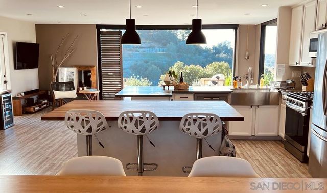 5560 Diane Ave, San Diego, CA 92117