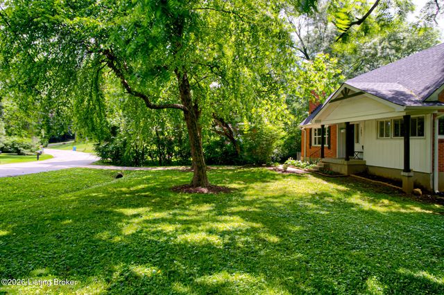 1807 Myddleton Dr, Louisville, KY 40243