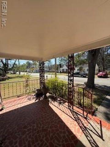 209 Hogart ST, Franklin, VA 23851