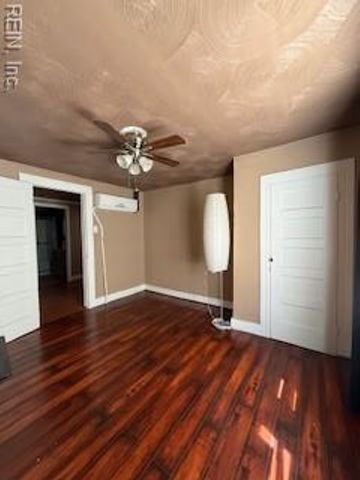 209 Hogart ST, Franklin, VA 23851