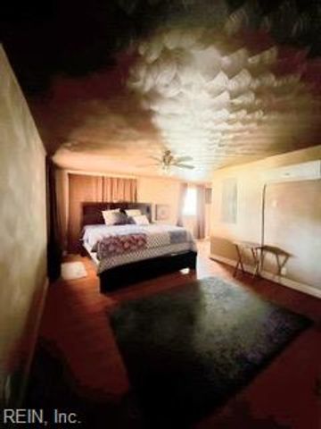 209 Hogart ST, Franklin, VA 23851