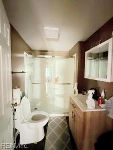 209 Hogart ST, Franklin, VA 23851