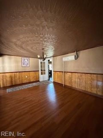 209 Hogart ST, Franklin, VA 23851