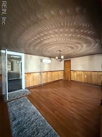 209 Hogart ST, Franklin, VA 23851