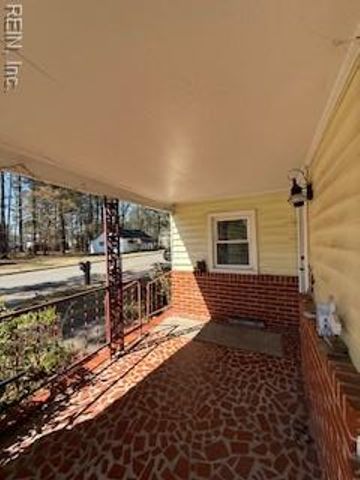 209 Hogart ST, Franklin, VA 23851