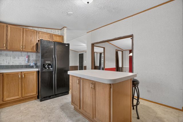 125 Enchanted Oaks Court, Hudson Oaks, TX 76087