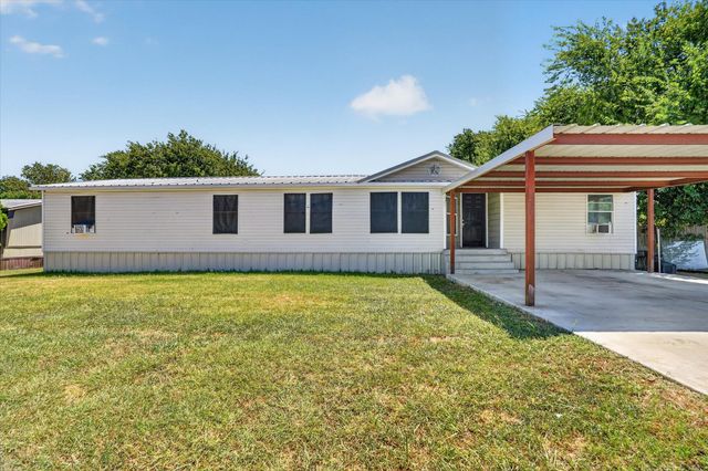 125 Enchanted Oaks Court, Hudson Oaks, TX 76087