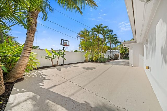 9510 SW 45th street, Miami, FL 33165