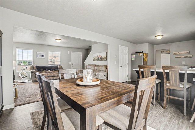 1130 Trillium Boulevard, Vicksburg, MI 49097
