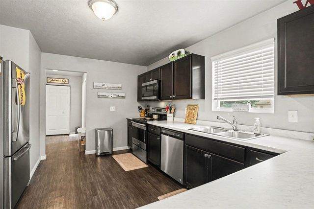 1130 Trillium Boulevard, Vicksburg, MI 49097