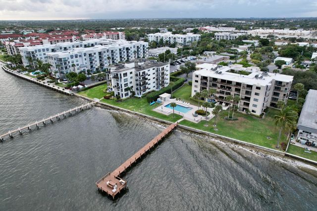 1204 S Lake Drive E 3, Lantana, FL 33462