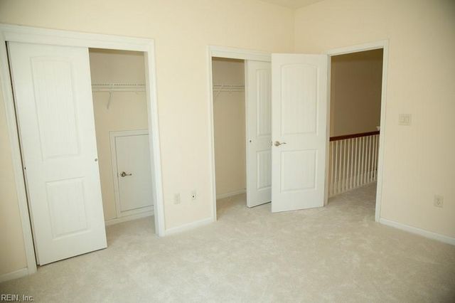 504 W Hanbury RD, Chesapeake, VA 23322