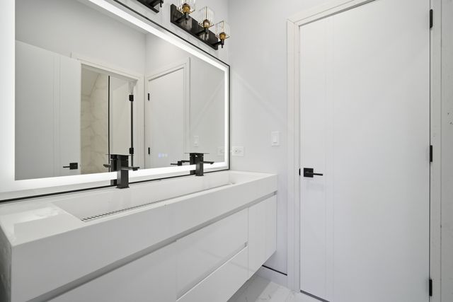 38 Washington Street, Glenview, IL 60025